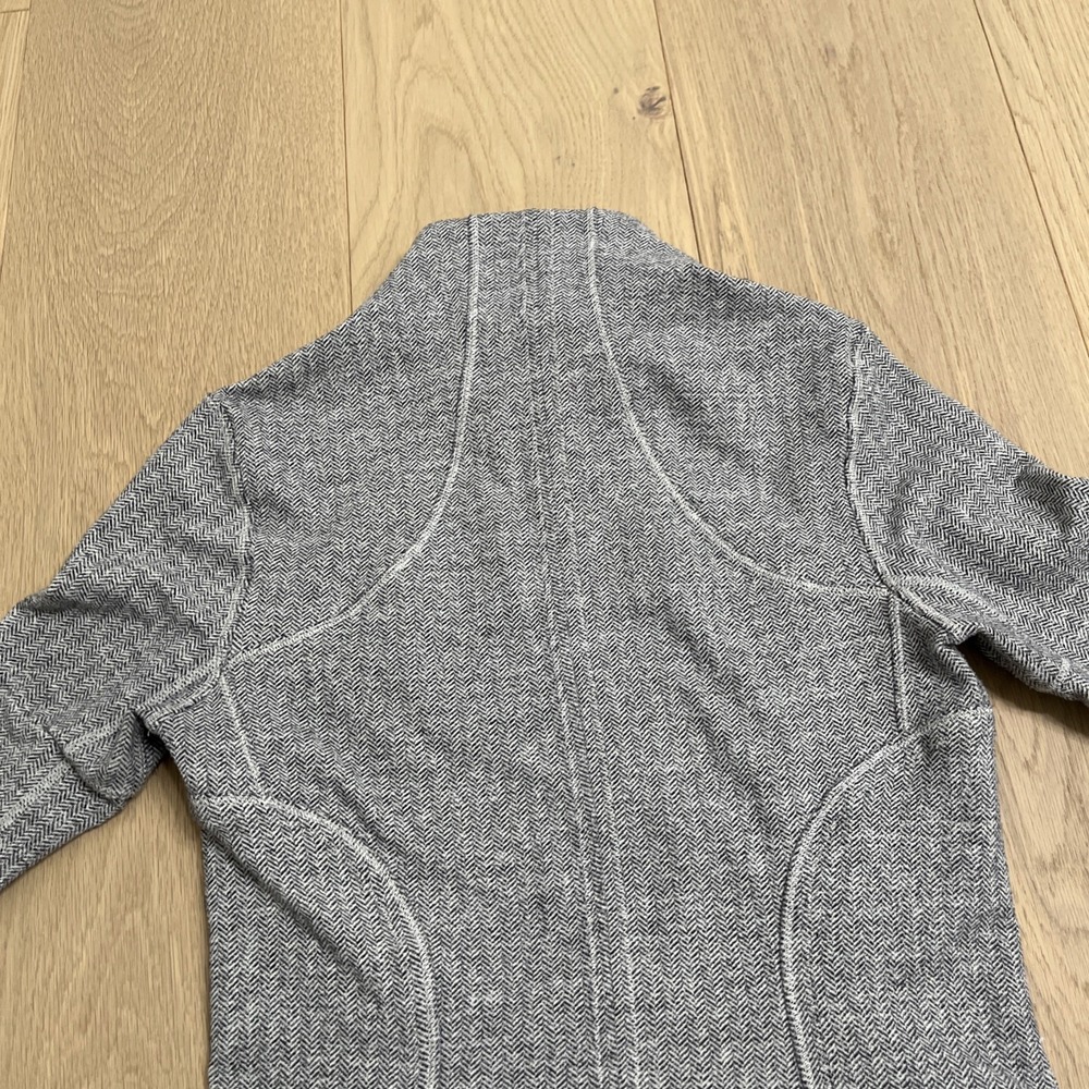 RARE LULULEMON GHOST HERRINGBONE Forme JACKET Gray/White - Picture 11 of 12
